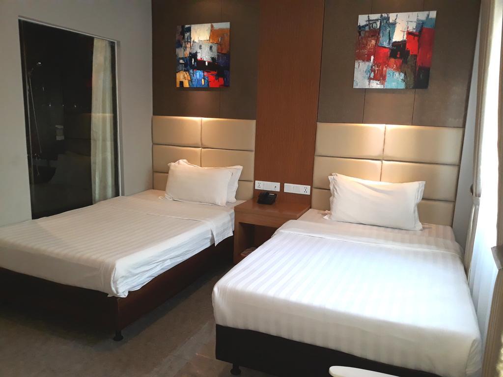 Mustika Gajah Mada Hotel Τζακάρτα Εξωτερικό φωτογραφία